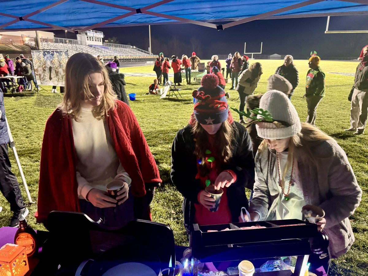 SKMS_FCCLA's tweet photo. We also had a blast at the reindeer relay event at Strasburg High School. Our hot chocolate bar and cookie decorating station were a cozy success – nothing beats cookies and cocoa on a chilly day! Thank you to all the runners and participants for making it such a memorable event. https://t.co/uaREH2671g