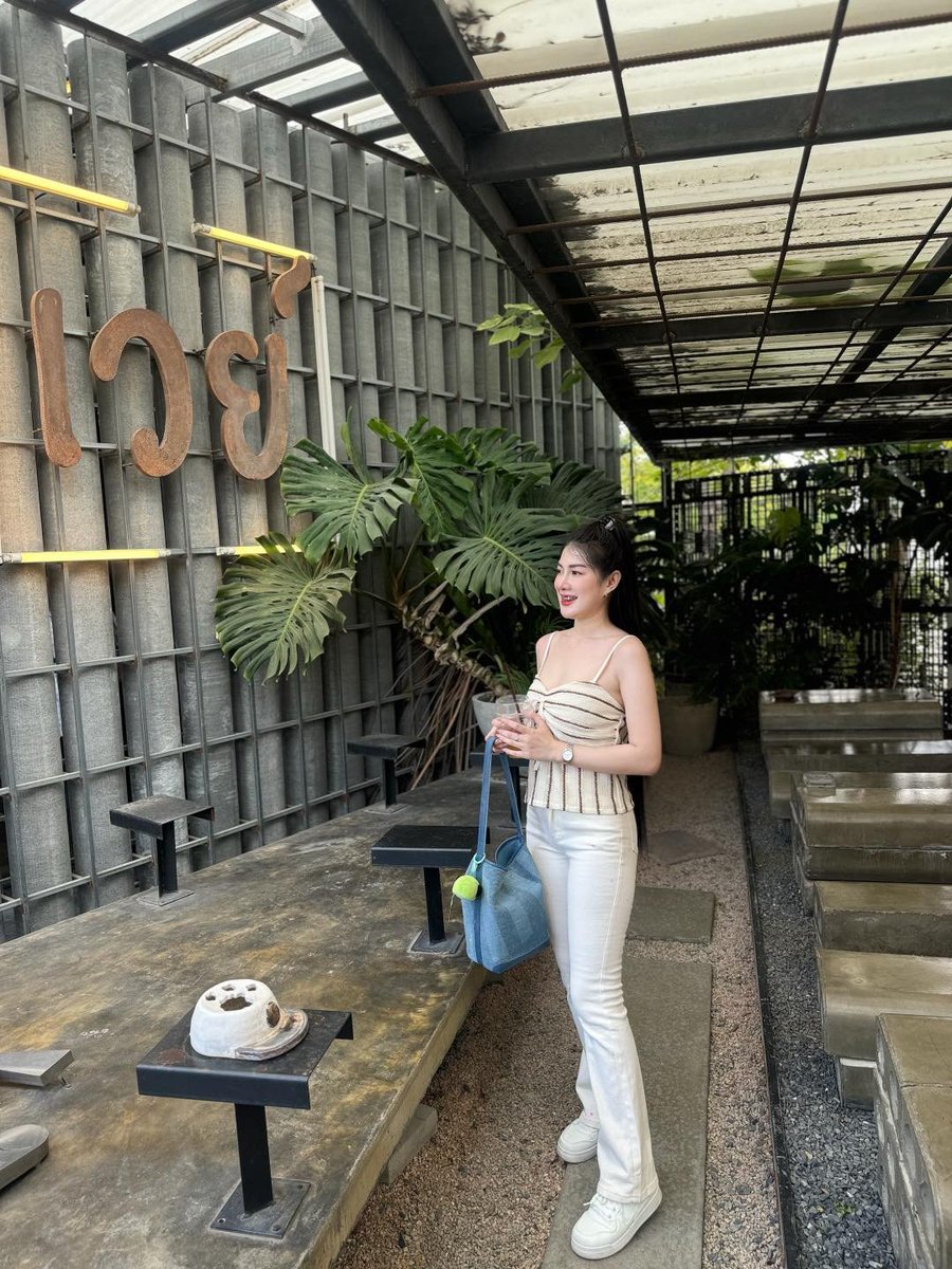 Chayapa5565's tweet photo. ขนาดเรายังชอบตัวเองเลย ทำไมเธอไม่ชอบเราบ้างอ่ะ https://t.co/UqNxfHbjQc