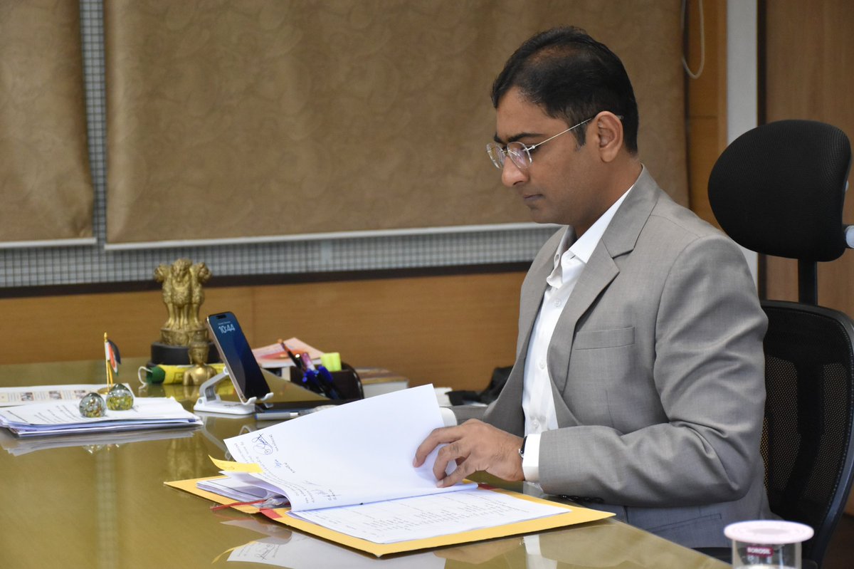 Time to say goodbye Bharuch!
Thank you for giving me unconditional love and support for 3 years 1 month and 7 days.
Words can’t describe my emotions as I look back and remember how people of Bharuch and my team gave me their unwavering support and reposed their confidence in me.