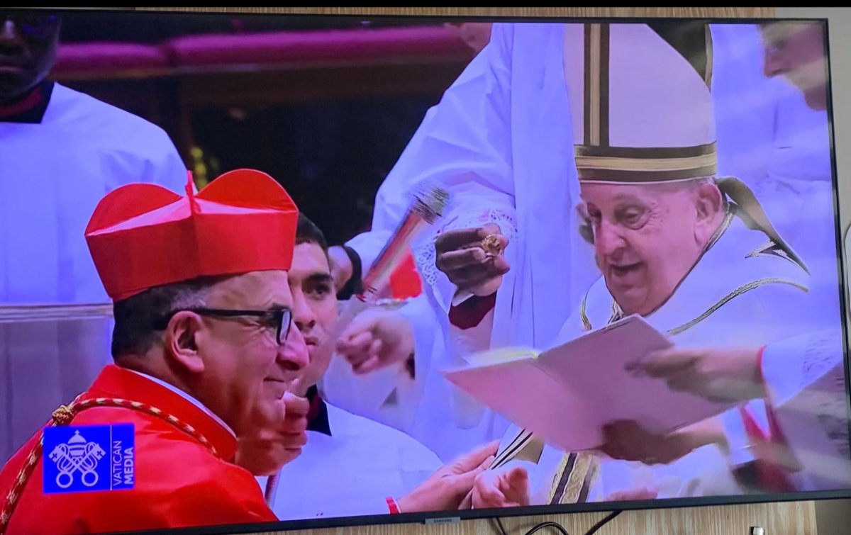 Gracias Señor por darme la.posibilidad de servir a la Iglesia como cardenal. Lo recibo con sentido de responsabilidad y humildad. Gracias a quienes me han acompañado en estos días hermosos. Bendigo al Señor en todo momento.