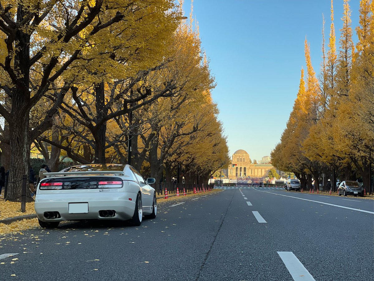 SSG_300ZX's tweet photo. 昨日は久しぶりの写活📷
そして夜はGの世界🎵

#Z32
#布袋寅泰 
#武道館 https://t.co/CO9nwqy5UV