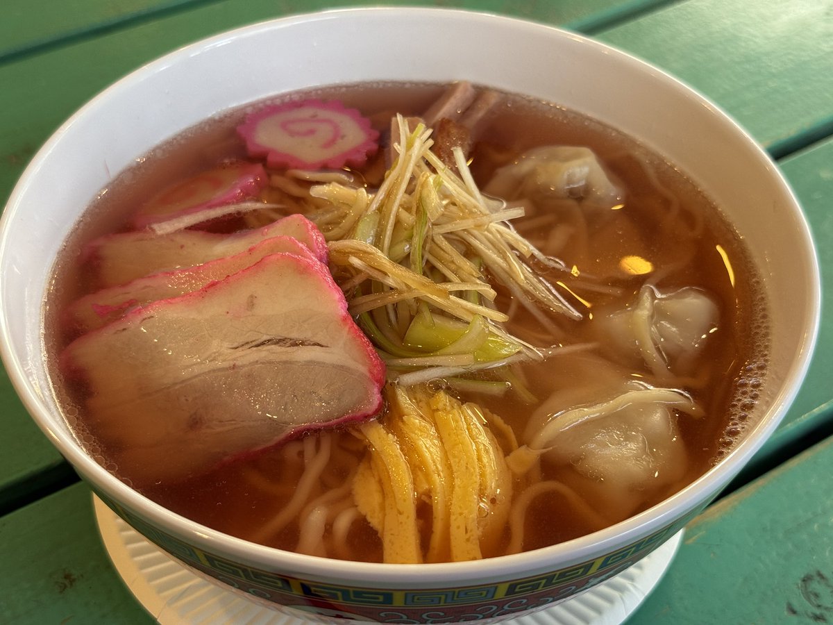 mannen_rakugo's tweet photo. 今日のハワイ!
店内はクリスマス仕様
#dpl808
#ハワイアンカフェ
#京成臼井 https://t.co/Ug3mH9E4LY