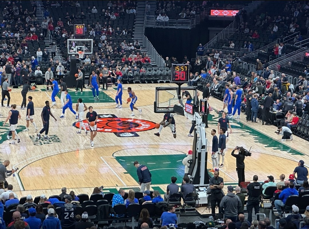 Dré Thompson tweet media