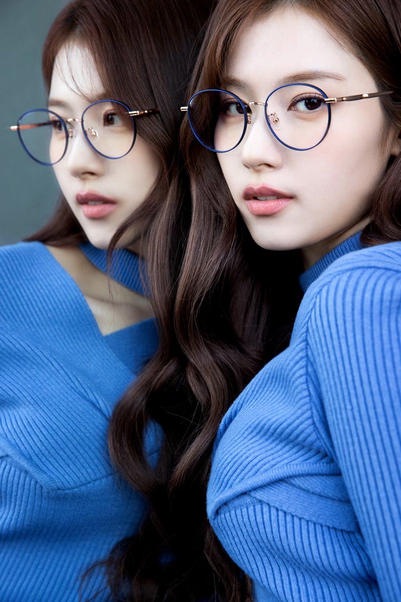 SANABESTGlRL's tweet photo. sana x Kissing Heart https://t.co/VF8AB0SELF
