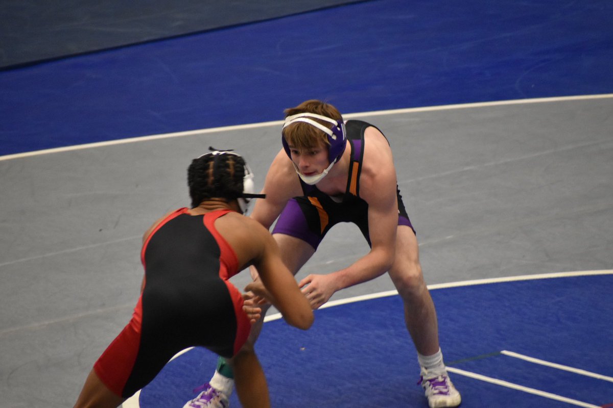 aubin_seth's tweet photo. 2x Harvest Classic Champion @126lbs @BrickieWrestlin https://t.co/mhDLKbUUk0