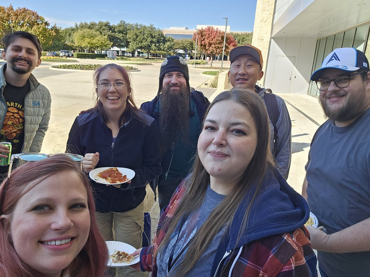 Sarah Shook 🎀💎 tweet media