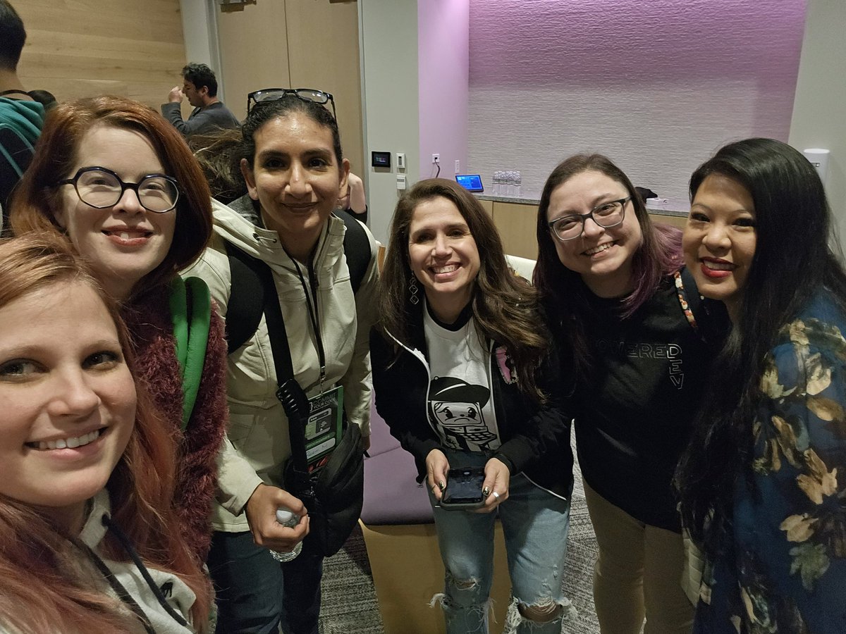 Sarah Shook 🎀💎 tweet media