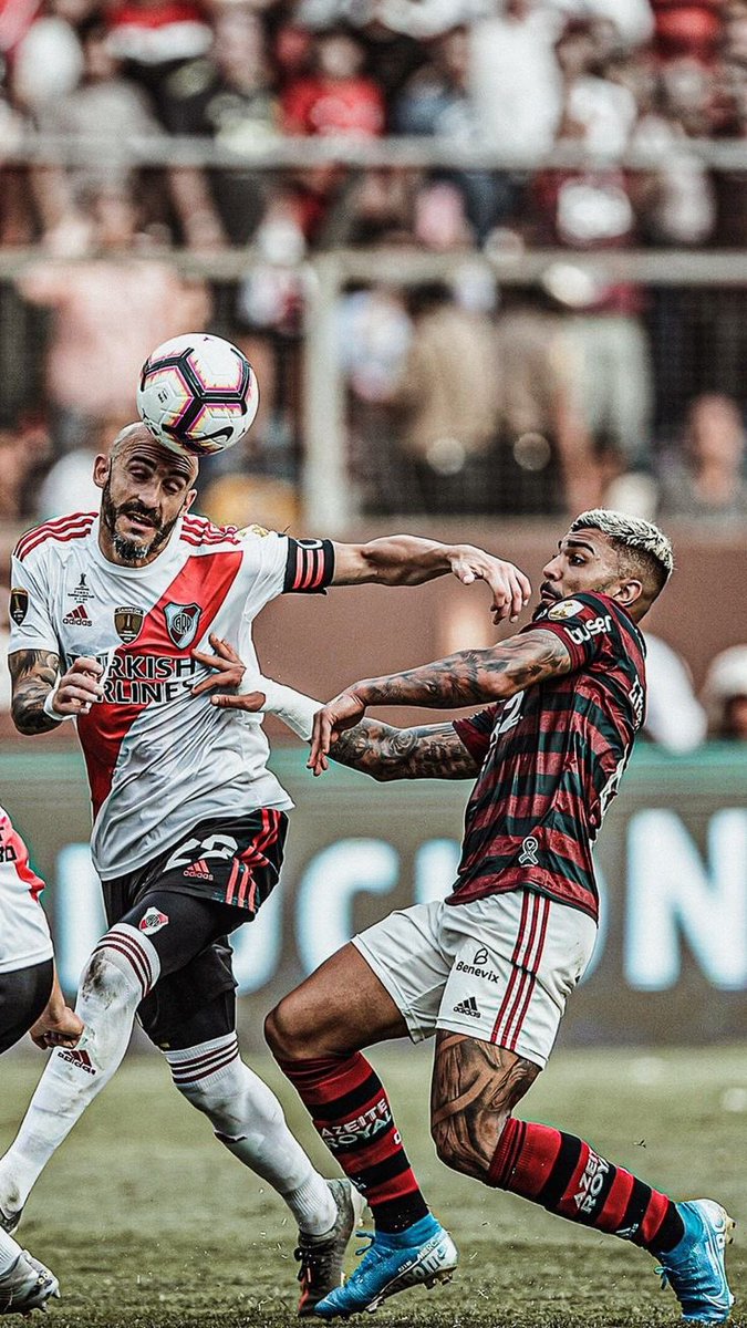 flaamor1981's tweet photo. E CHEGOU O DIA QUE EU ACHAVA QUE NUNCA IA CHEGAR, O ÚLTIMO JOGO DO GABRIEL COM A CAMISA DO FLAMENGO... 

OBRIGADO POR TUDO ÍDOLO, VOCÊ JAMAIS SERÁ ESQUECIDO, O QUE VOCÊ FEZ PELO CLUBE DE REGATAS DO FLAMENGO ESTÁ MARCADO NA HISTÓRIA E NOS NOSSOS CORAÇÕES, A GENTE TE AMA! 😭❤️🖤 https://t.co/k78Oir6s9B