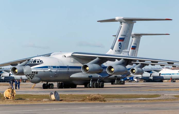 areamilitarof's tweet photo. URGENTE!! Informações preliminares dizem que a aeronave IL-76 de Bashar al-Assad caiu no oeste da cidade de Homs. Estamos apurando as informações junto com canais árabes.

Apoie o meu trabalho pelo pix canalareamilitarof@gmail.com https://t.co/PdoocI6tQ5