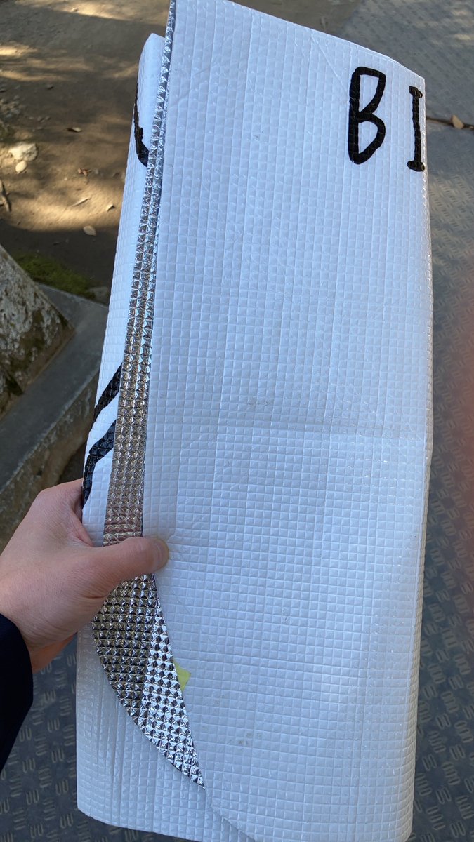 シートの忘れ物がありました。
受付に預かってます。

#笠間コス