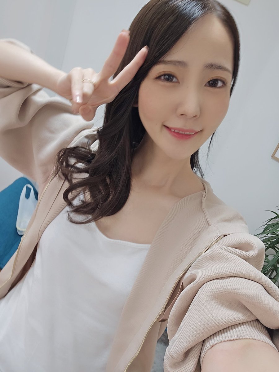 minoshimameguri's tweet photo. みのしま、23さいになったぁぁ
これからもエッティなこと皆にたくさん見てもら��るようにがんばります！
応援よろしくですぅ😚😚😚💕 https://t.co/9j0FWQvFVU