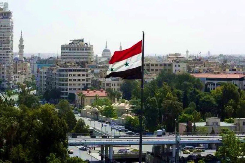 eduardomenoni's tweet photo. 🚨URGENTE: ¡La dictadura socialista en Siria alias dale régimen asesino de Nicolás Maduro acaba de caer, los rebeldes han tomado la capital Damasco marcando el fin del régimen de Bashar al-Assad! 🇸🇾 DALE ME GUSTA Y RT si quieres que al tirano Nicolás Maduro le pase lo mismo. 🔥 https://t.co/cKRA0k4gaZ