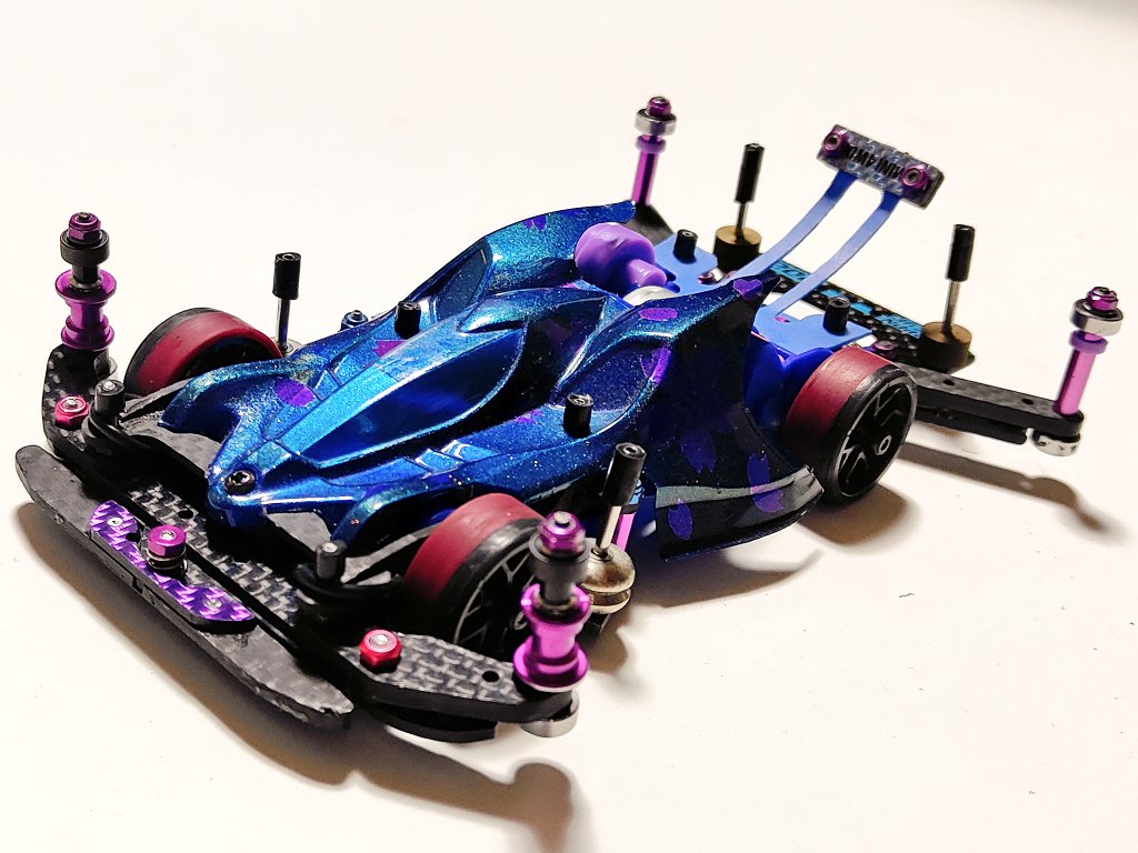 tano_maro's tweet photo. 青ARいい感じ！

#ミニ四駆 #mini4wd
#ARchassis #正転AR https://t.co/EGmoxqqXrY