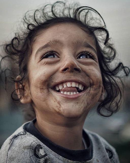 llill195's tweet photo. "هجمَ السرورُ عليّ حتى إنهُ 
مِن فَرْطِ ما قد سرني أبكاني" https://t.co/cZCo3RZhMe