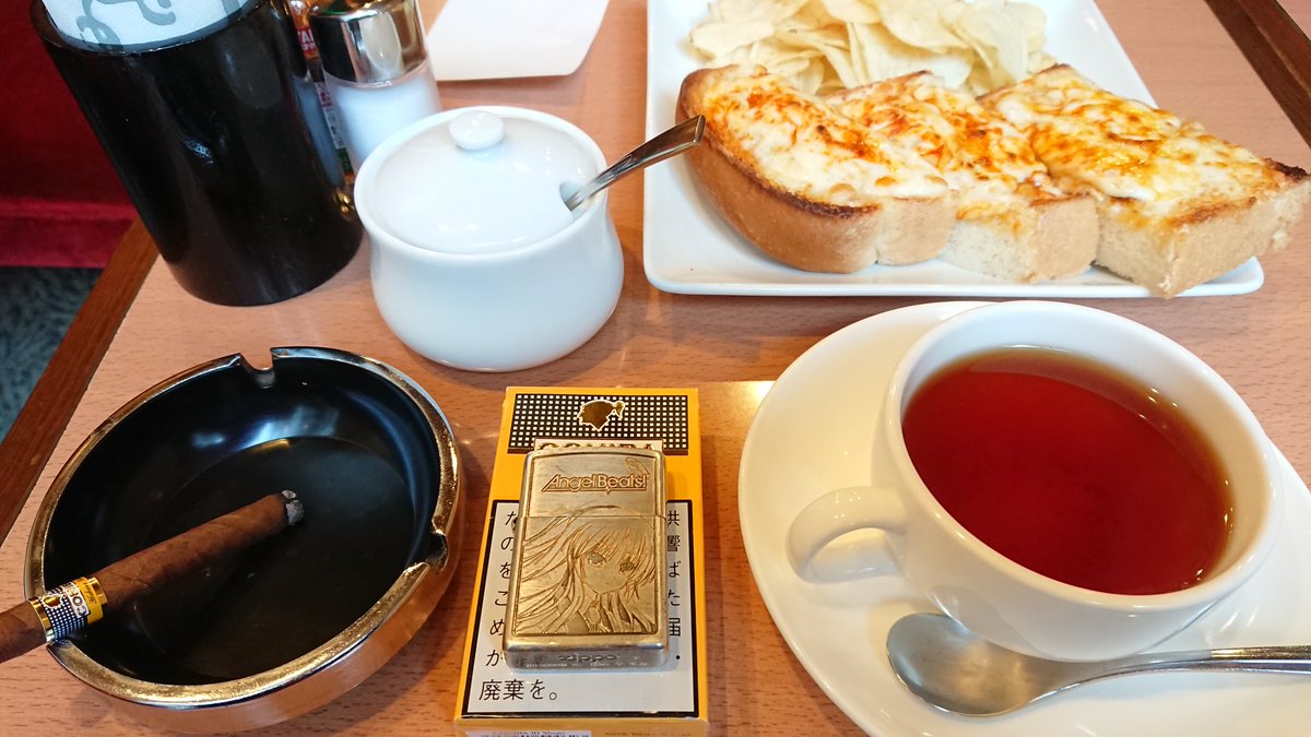 先日のお仕事
サンドイッチが全て品切れで、代わりにツナチーズトースト
サンドイッチ用のパンが切れたのかな