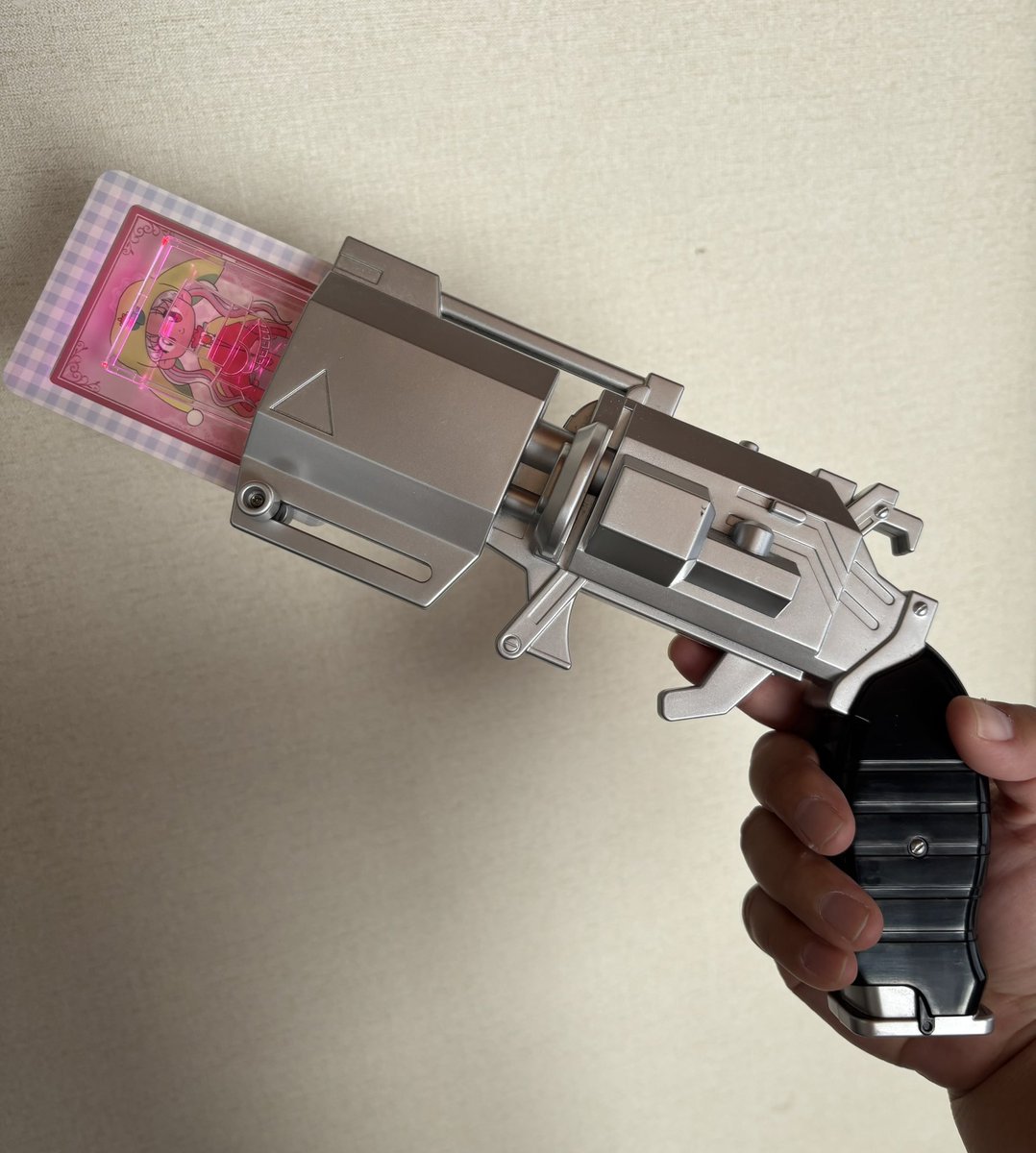 中島健人さん 話題のペンライト （推しカードを光らせられる