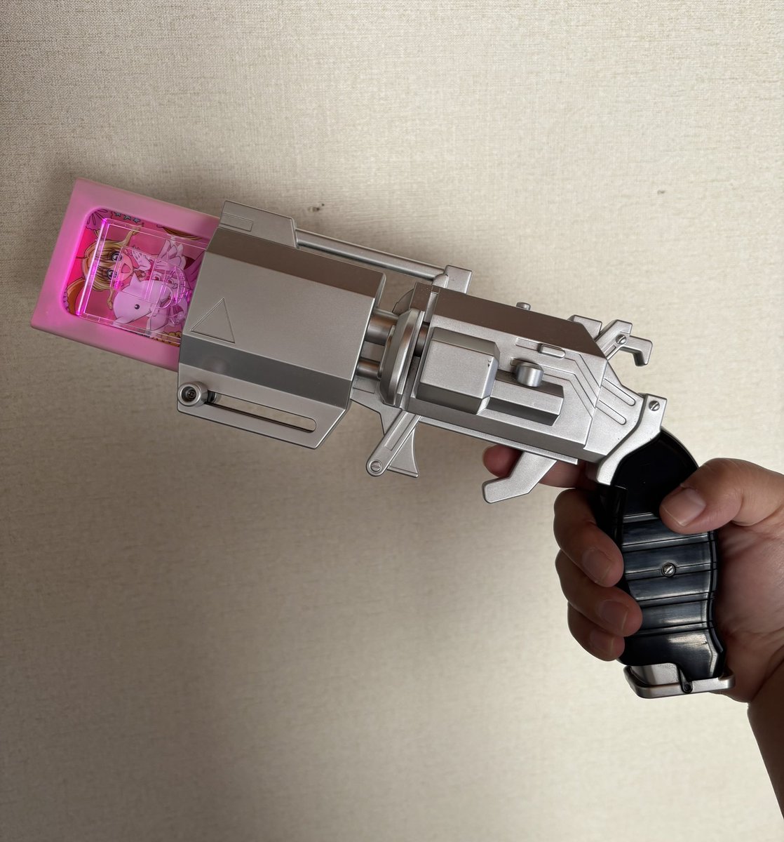 中島健人さん 話題のペンライト （推しカードを光らせられる