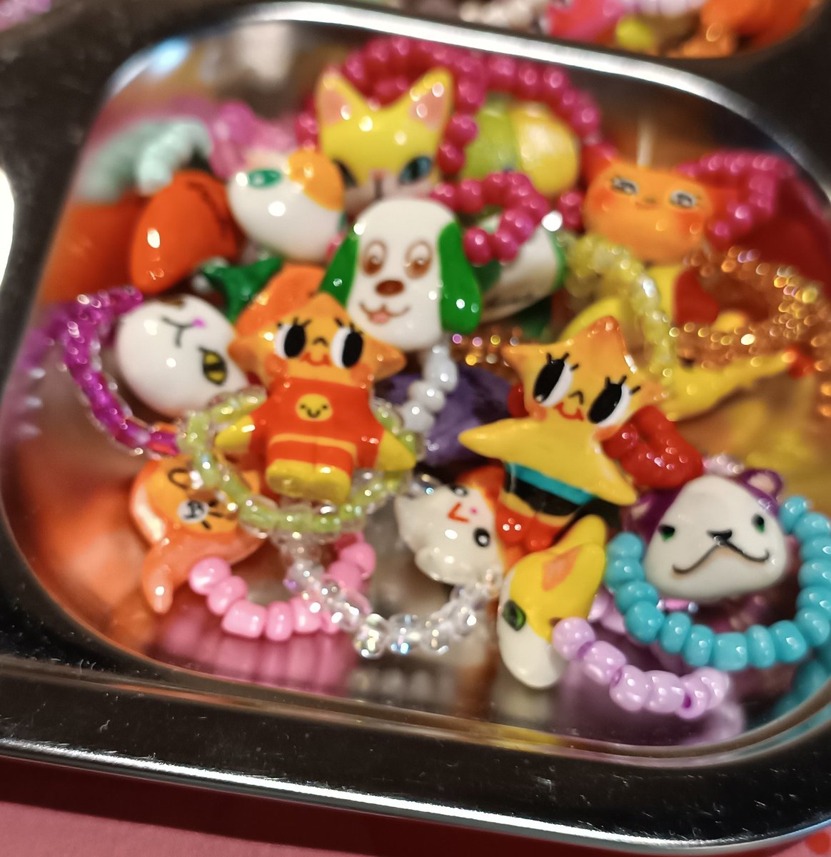 tokoyomski's tweet image. Hari ini @BrombieLab masih berniaga di @meet_things room 02. Silakan diborong