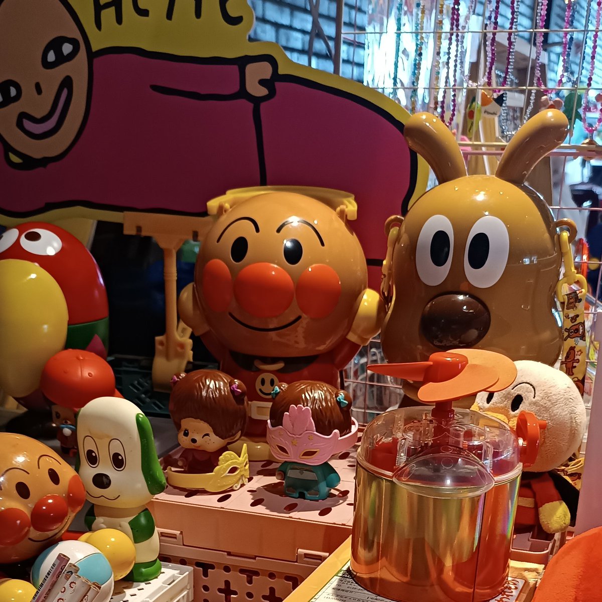 tokoyomski's tweet image. Hari ini @BrombieLab masih berniaga di @meet_things room 02. Silakan diborong