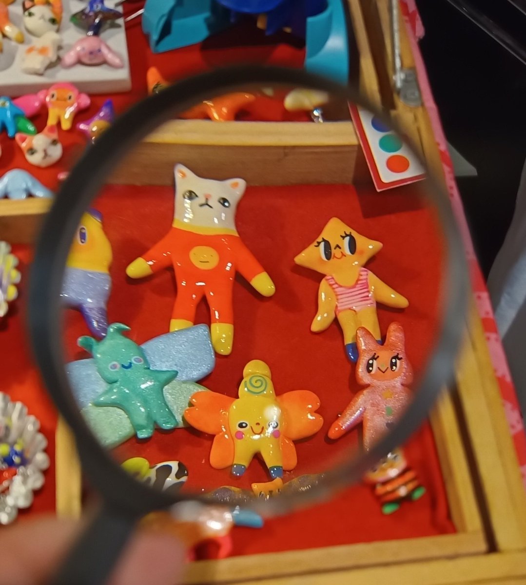 tokoyomski's tweet image. Hari ini @BrombieLab masih berniaga di @meet_things room 02. Silakan diborong