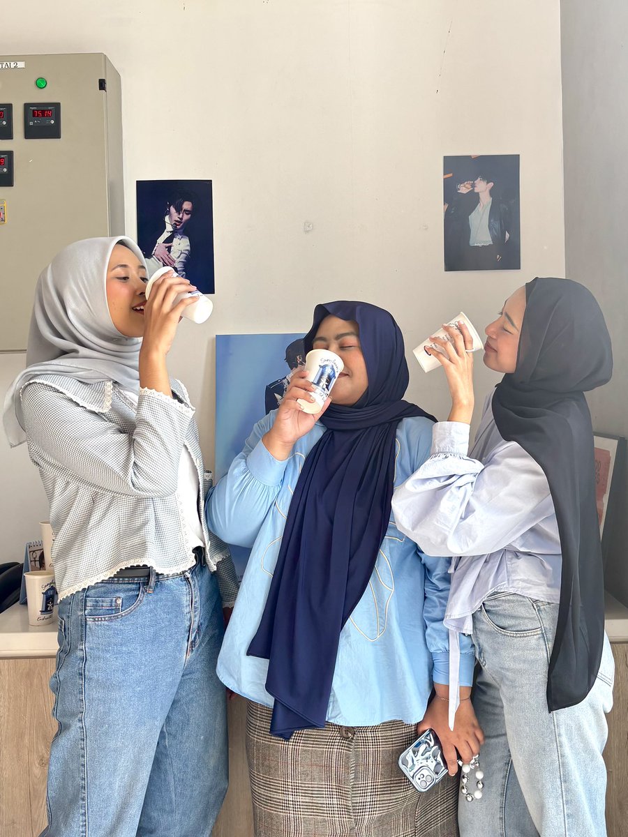 lunefairiie's tweet image. may everyone have a blissful hooncember!! ⛸️🎐🛋️🫧

#PSHEnchantedRails