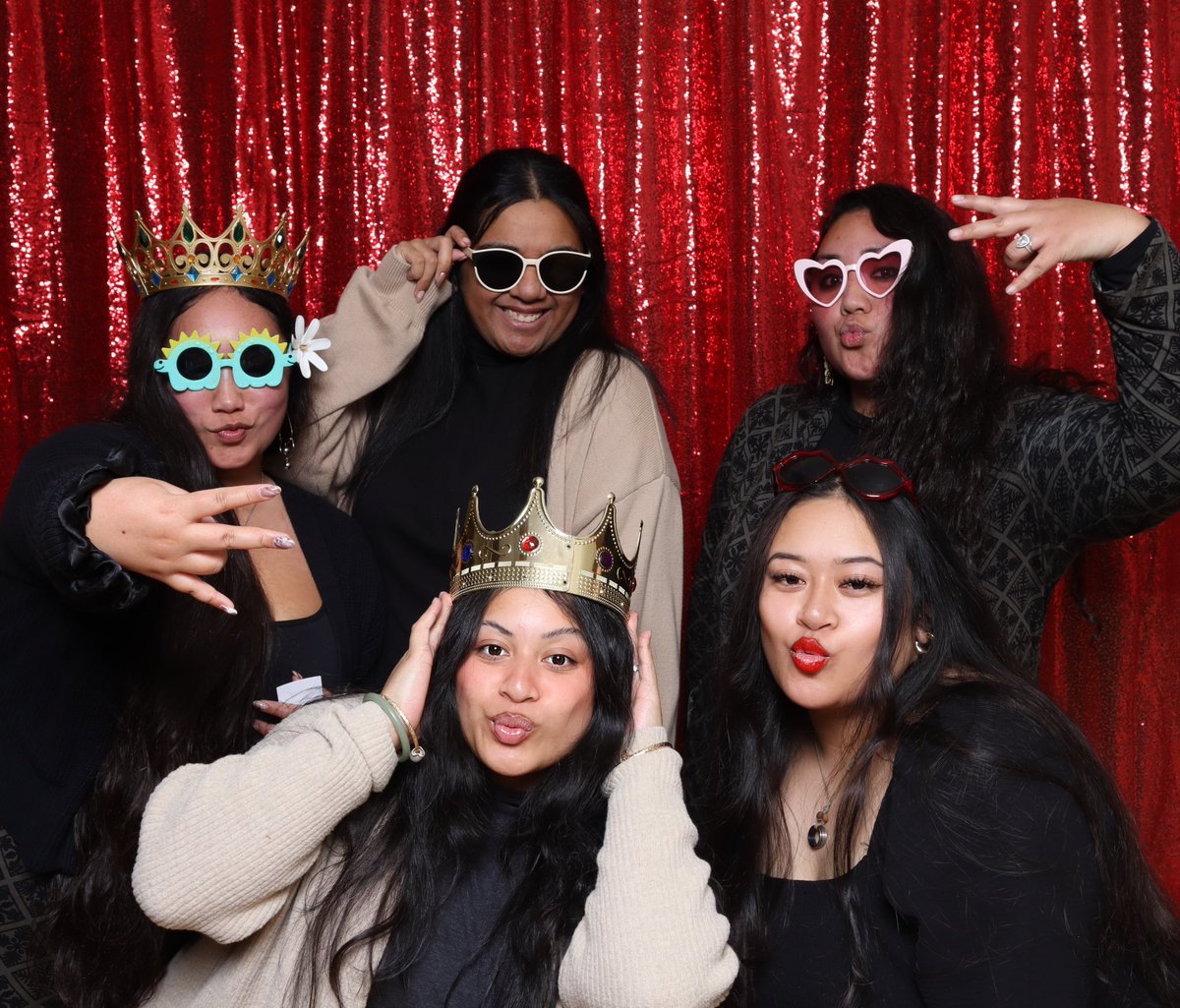 CalicoEvents's tweet image. We love a good birthday party! Happy 60th Sati 👑

#photobooth #birthday #birthdayparty #60thbirthday #photoboothrental #eventrentals #partyideas