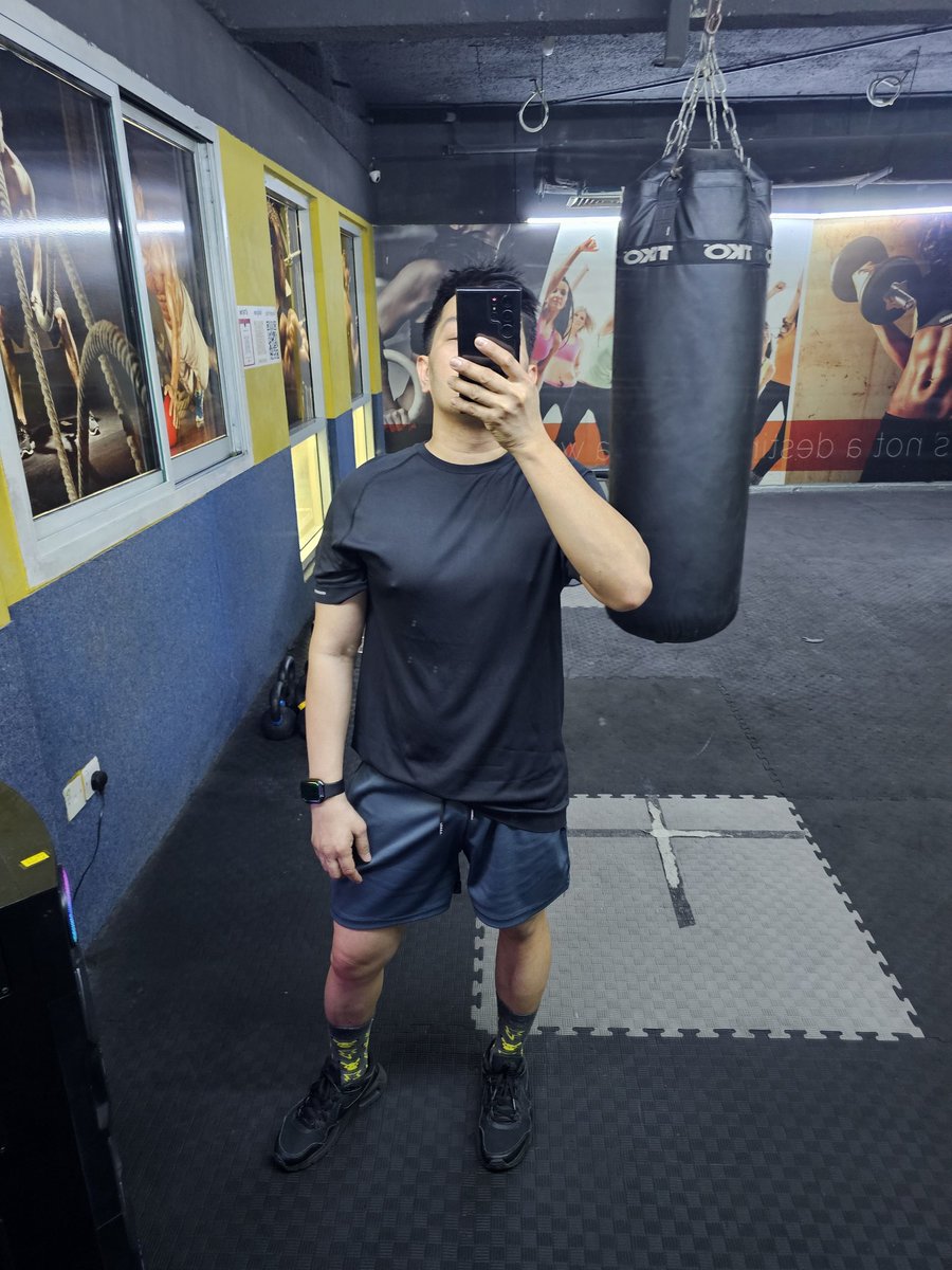 yanyanner's tweet photo. #LETSWORKOUT 🏋♂️💪
#KeepPushing
#HardWorkPaysOff
#Loveyourself https://t.co/XNAr2lMBCG
