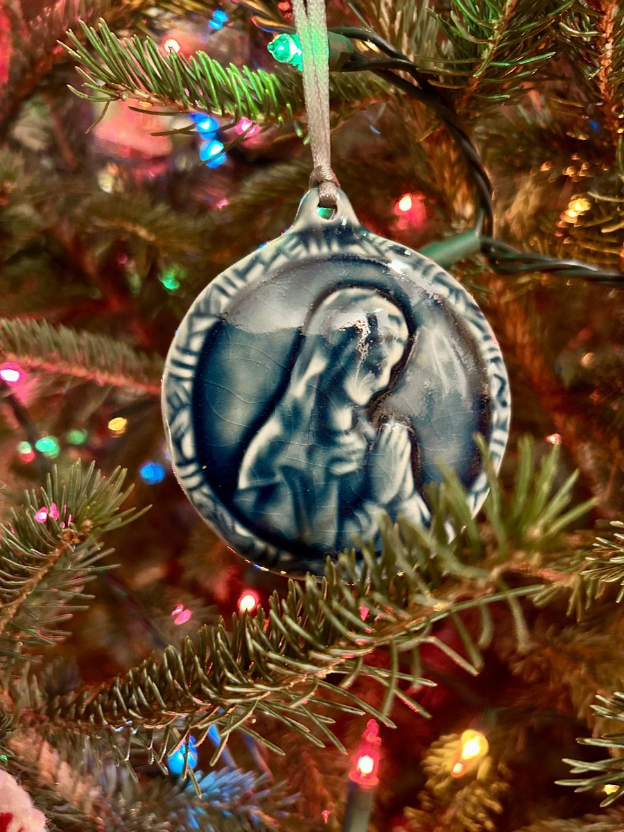 HSRdirector's tweet photo. admiring the stunning work of @Pewabic pottery ornaments on our tree this year, made in #Detroit https://t.co/InnU1xPFnm