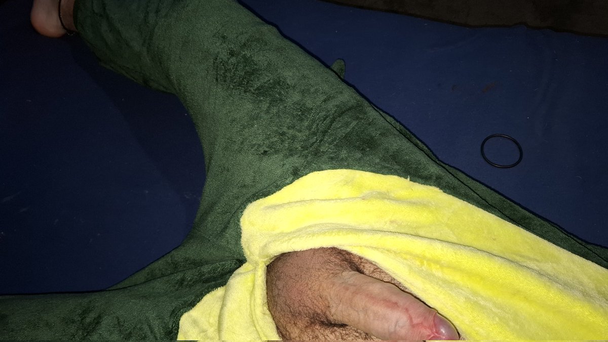 HuskerBara's tweet photo. Sábado de pijama. https://t.co/sSZmEONAXo