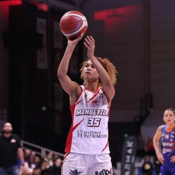 Eve Wembanyama dropped 11 points for Mondeville yesterday, shooting 4-of-6 from the field, including three triples. 

She also recorded 4 rebounds, 1 assist, and 2 steals in 25 minutes.