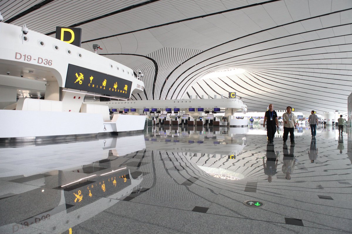 BusinessBeijing's tweet photo. Beijing Daxing International Airport has seen the number of foreign travelers passing through immigration there surpassing 1 million this year #BeijingQuickUpdates #Beijing https://t.co/coQOdNNEYC