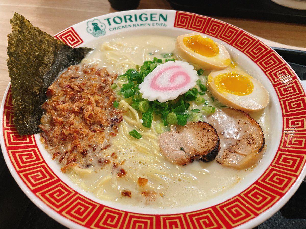 km_345_mog's tweet photo. GACKTさんが食べに来たことがあるという先輩のお店の前を通って写真を撮り、先輩の他のお店で　#ラーメン 🍜食べてきました！
本当に美味しかった!
GACKTさん鳥源には行かれた事ないのかな？

#LOT10 内の　#TORIGEN さんオススメです！😋

#鳥源 #クアラルンプール #マレーシア https://t.co/ULF0vxsAY9