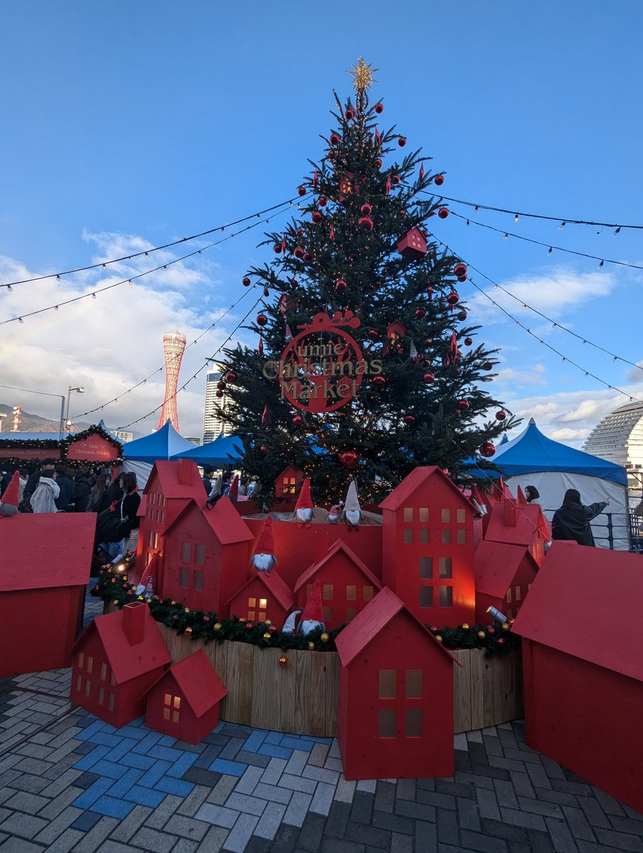 ab_3260's tweet photo. 神戸へ✨
食べたかったパンケーキ😋
めちゃ可愛くて美味しかった〜🥞
ChristmasMarketも✨
楽しい時間でした🎄🎁
＃ハーバーランド
＃エッグスンシングス
＃パンケーキ
＃神戸
#christmasmarket https://t.co/MpWTyzZC4g