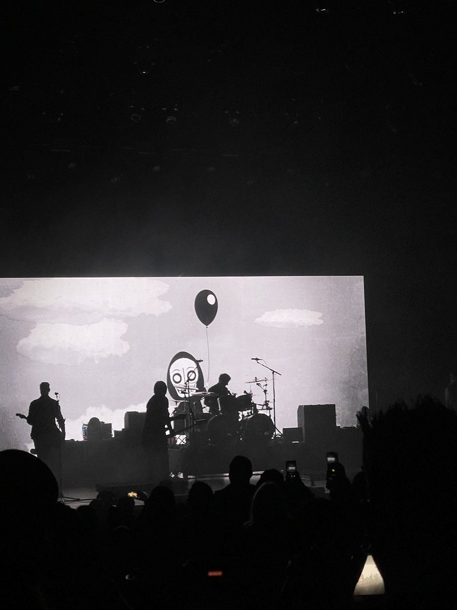 KoryVillatoro's tweet photo. Wow. @SensesFail @savestheday  amazing show at the @wiltern what a great show. https://t.co/WtAYzNqMey
