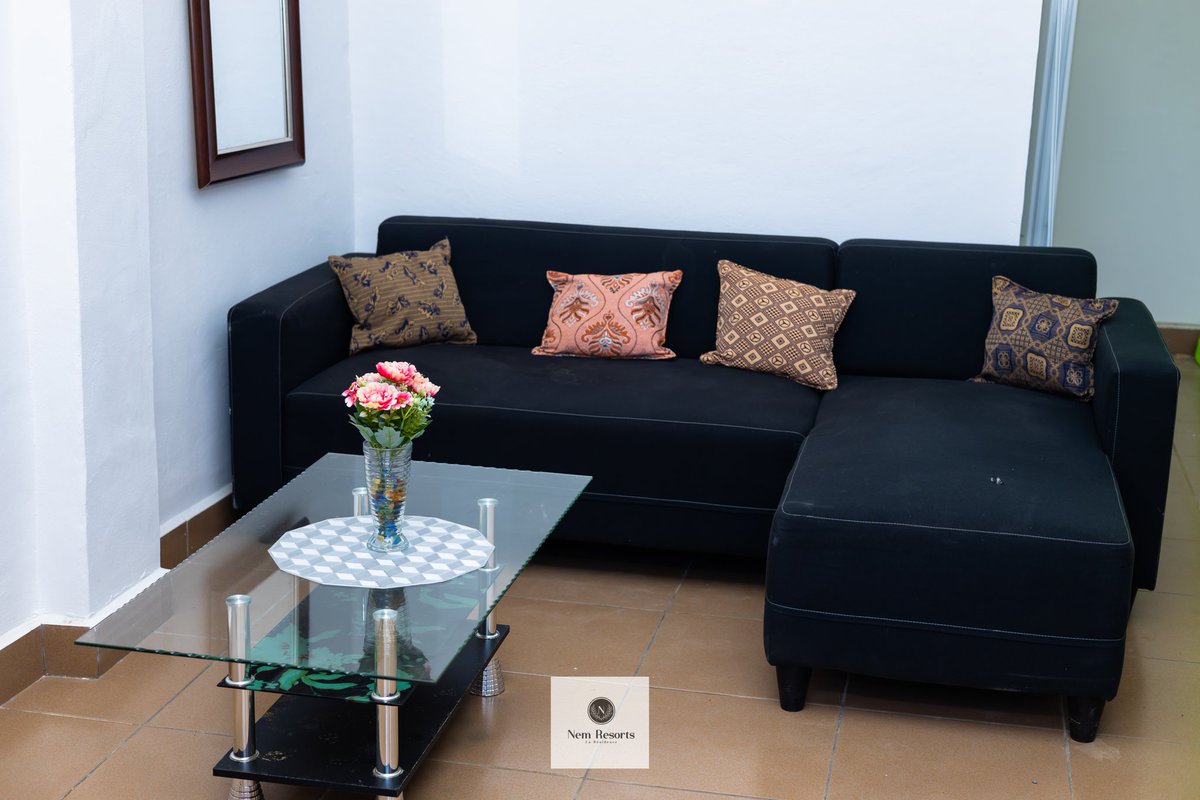 TitiNdema's tweet image. #NemResorts
#Gwesseu #Baham 
Vous passez par l'ancien péage de Bayangam (a droite en venant de Yaoundé) à gauche en venant de Bafoussam.C'est un cadre magnifique et je pèse mes mots.😍 
Je reviendrai avec une vidéo.
#FoN