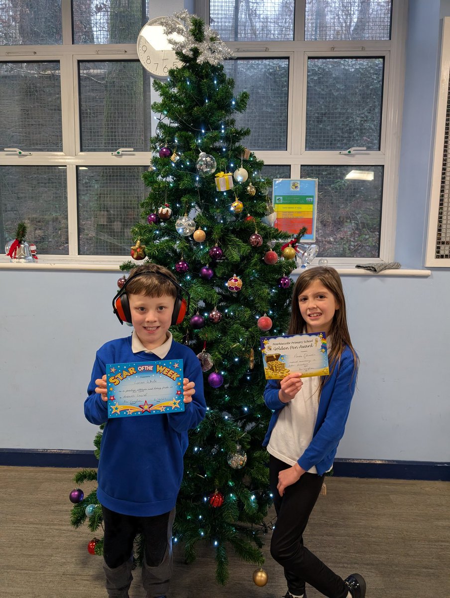 penrhiwceibr's tweet image. ⭐Star of the Week and 🖋️Golden Pencil award winners in Dosbarth Laurel #goodexamples #PositivePoliteSafe