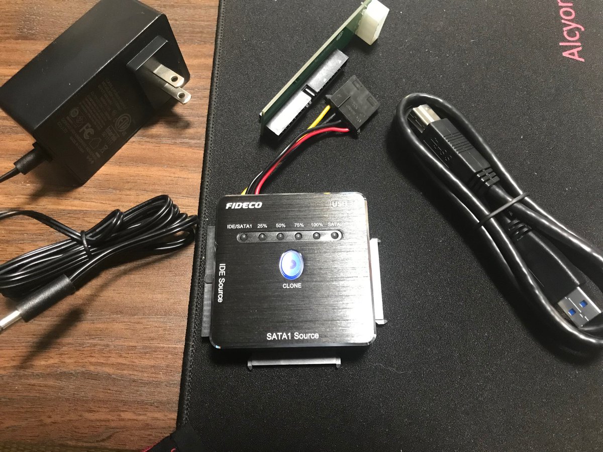 frzz_zero's tweet photo. なんでM.2SATAを買ったかっーと

まぁこうゆう事なんですよ鈍器PCの

ストレージ拡張を拡張する為です☺️

で、クローン作成機でCドライブクローンを作成

コレ密林でおすすめタグが付いてたやつ2.98kでした

#ガジェット https://t.co/ctfWAG3jF2