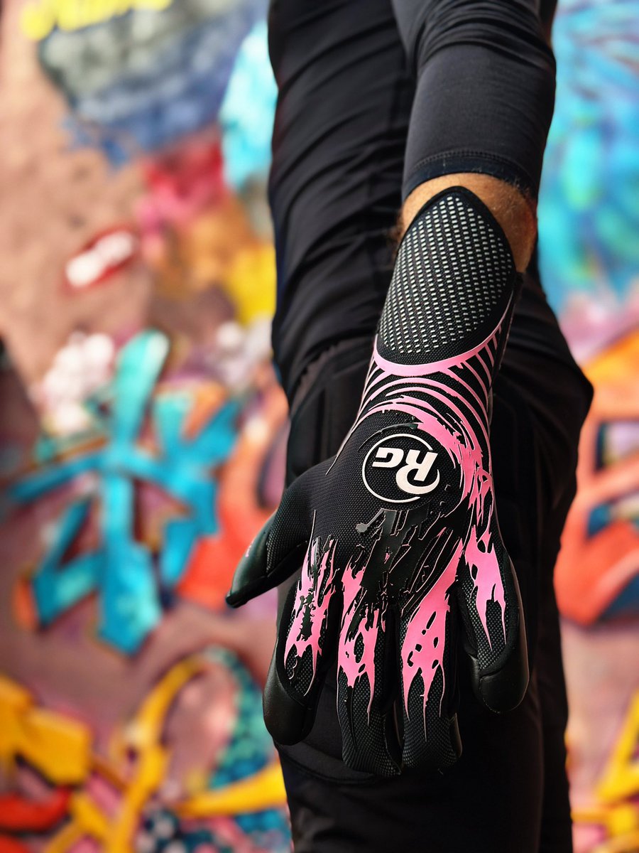 RG Gloves España tweet media