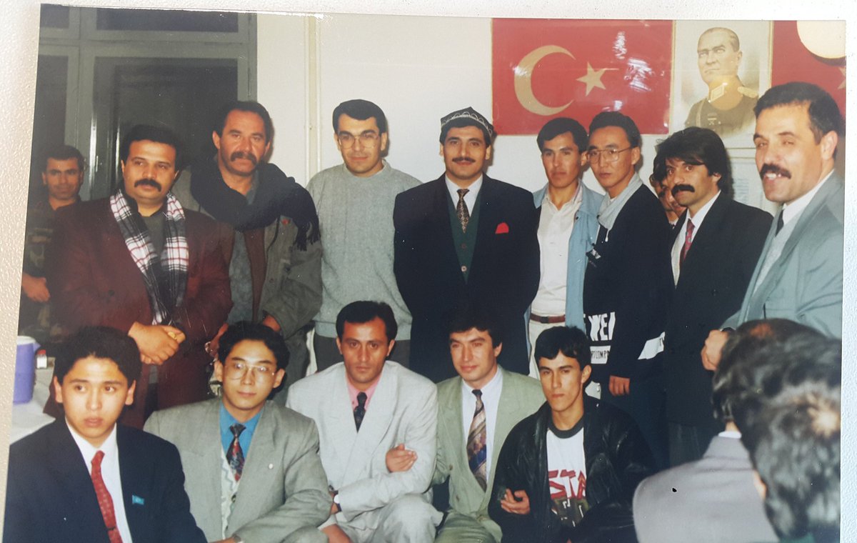 Tam 29 yıl önce memleketi Kelkit'ten Hakk'a uğurladığımız;
büyük dava, fikir ve gönül insanı, Eski Ülkü Ocakları Genel Başkanı #AliMetinTokdemir ağabeyimi rahmet, minnet ve şükranla anıyorum.
Ruhu şad, mekânı Cennet olsun.
#MetinTokdemir 🇹🇷