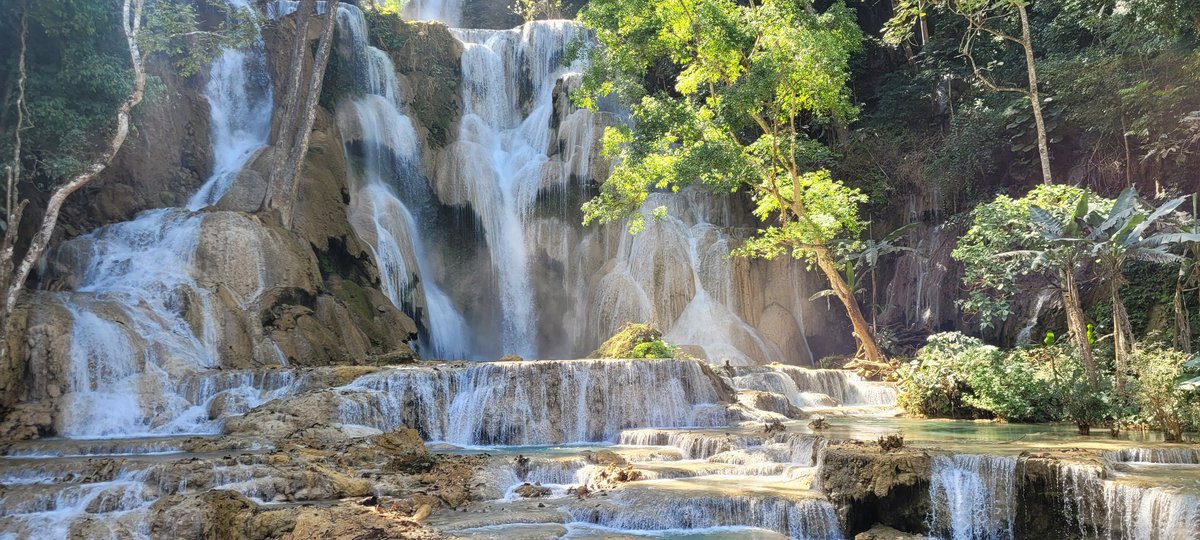 Cascades kuang Si laos