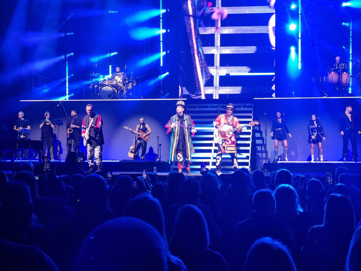 EmersonsCousin's tweet photo. @RealCultureClub Brilliant last night in Newcastle. Thank you. https://t.co/1sUsrsHLfy