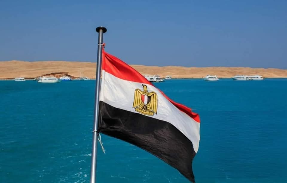 yehia5yehia's tweet photo. القابض على وطنه الآن كالقابض على الجمر ... 

مصرنا الغالية وليس لنا سواها 🇪🇬 https://t.co/SJa0suIuRt