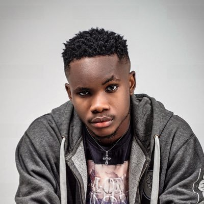 r21071lagos tweet media