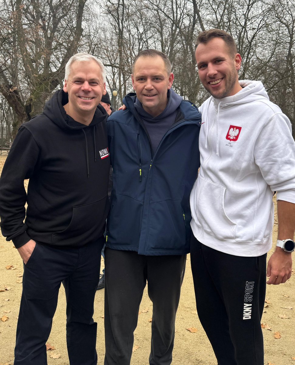 Jak to było w <a href="/DoRzeczy_pl/">DoRzeczy</a> <a href="/cezarygmyz/">Cezary „Trotyl” Gmyz</a>? 
Trzech muszkieterów z Gdańska? 😉
✌️#Nawrocki2025