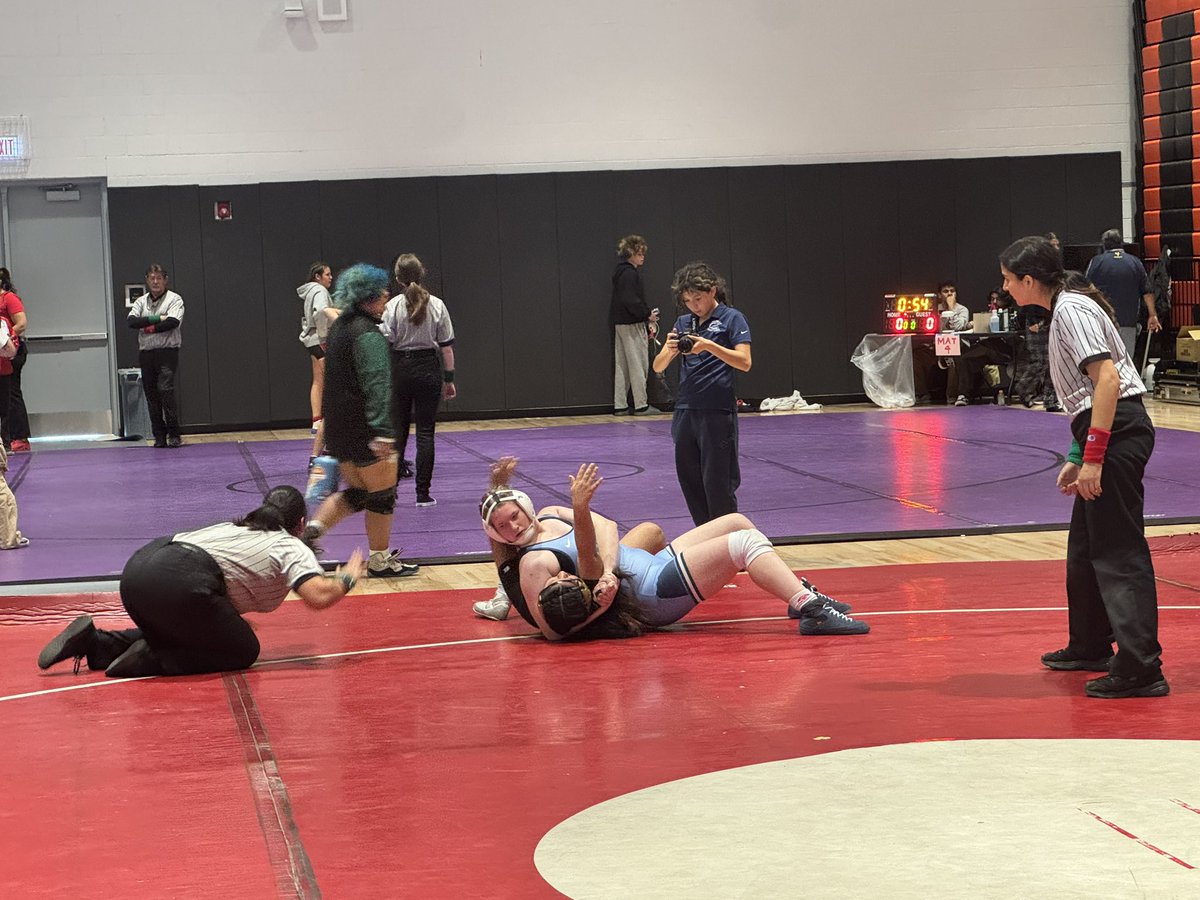 ACHS_LadyScorps's tweet photo. The Girls competed at the Island Girls Tournament day and came away with the 4th place team trophy. Lead by Trinity (8-0), Tegan (7-0) and Sophia (7-1) taking home the Championship followed by Aubrey 2nd, Siena 3rd, Emma 4th and Annyssa and Elisa 6th. @vcspreps https://t.co/VDhKLQ4Uhb