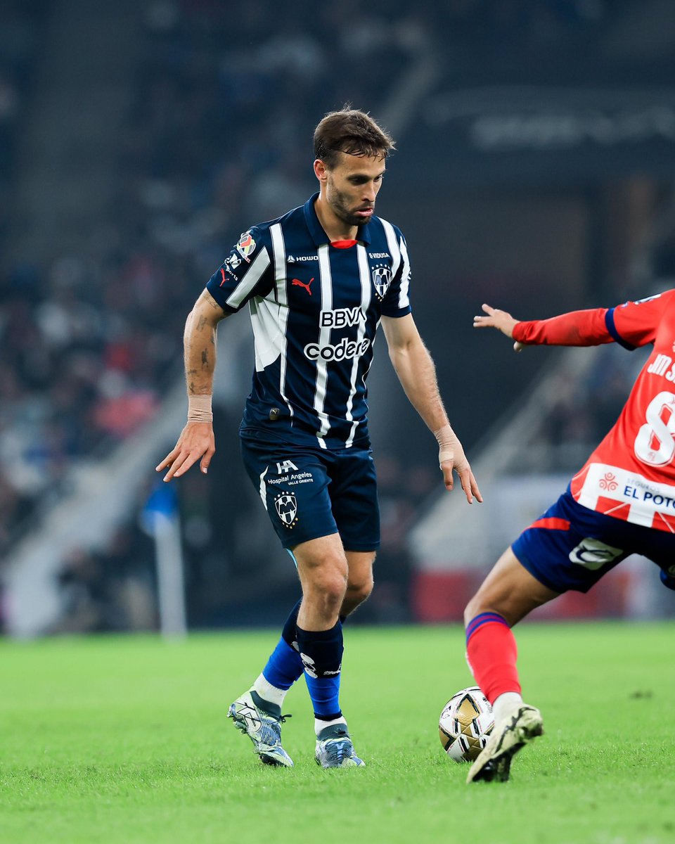 🙌🏼 Equipo y afición, juntos… ¡A LA FINAL! 
Un paso más, <a href="/Rayados/">Rayados</a>. 💙

Es la hora. 👉🏼⌚️