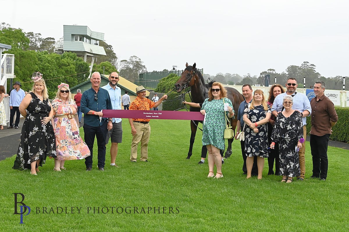 hawkesburyrc's tweet photo. War Star and @RachelK11 marched to victory in Race 4 Auden Australia Maiden Plate 1600m for @GaiWaterhouse1 &amp; Adrian Bott🏇⭐️
📷@Bradley_Photos https://t.co/1JYucpopkh