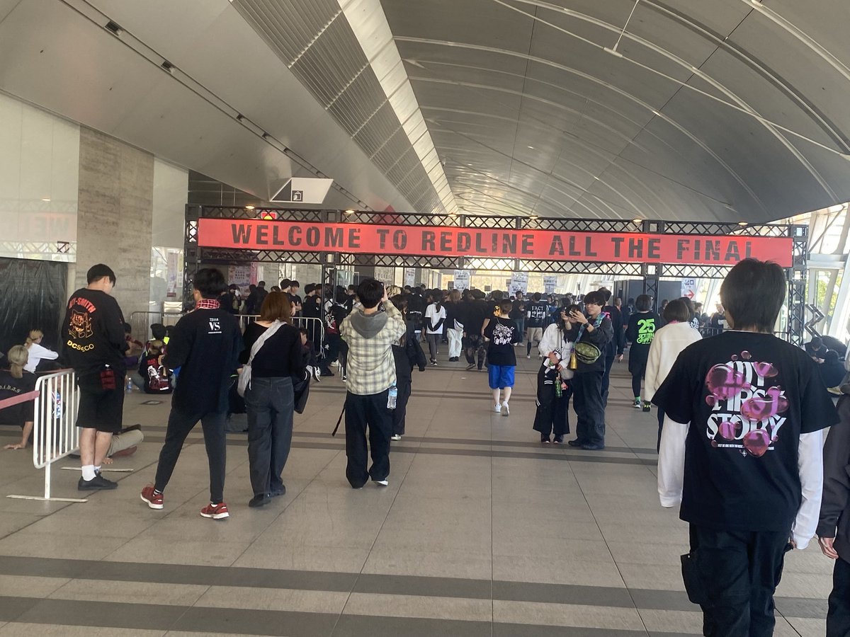 gawgawgawmwam's tweet image. やっと着いたよ。
  #ledline