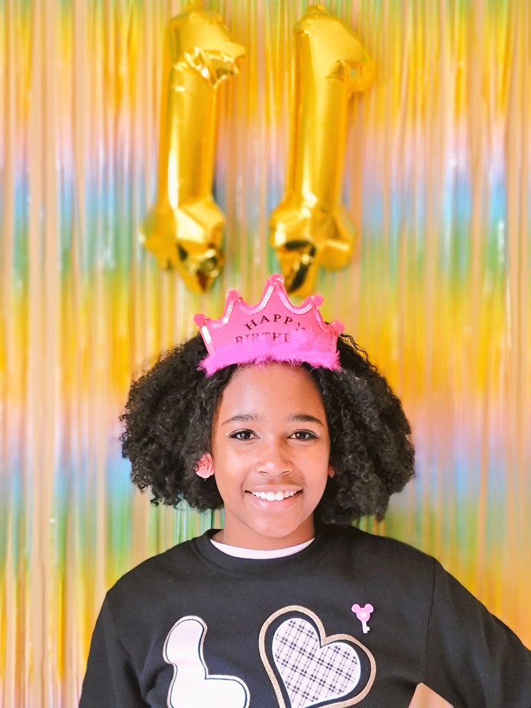 MrsCharlesCraig's tweet photo. #SaturdayCelebration
#DecemberVibe🎁
HAPPY BIRTHDAY🎉
#Cherish💖🎉🥰🥳 #LOVE💕💖💕
11 years ago our first born Granddaughter came into our hearts...💕
#Thankful🙌🏼
@PianistCCraig | @MrsCharlesCraig https://t.co/SpCwdpLrXD