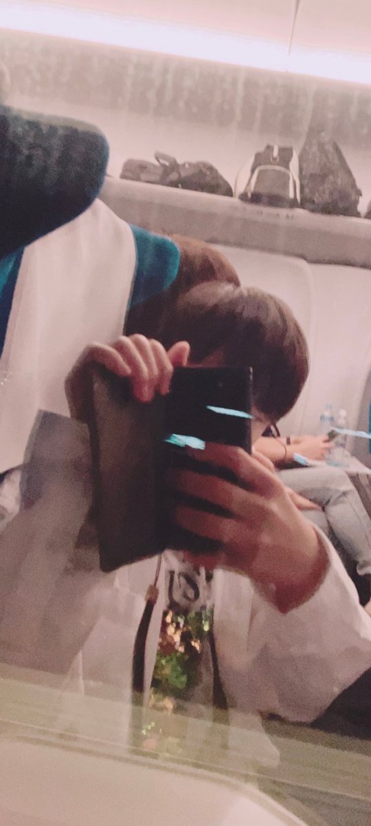 皆様のホーム画面って何にしてますか‼️‼️
私は⬇です！！！ちなみに友達です‼️